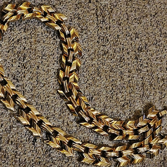 #Vintage #1980's Gold Tone #Chevron Pattern Choker Necklace - Picture 1 of 4